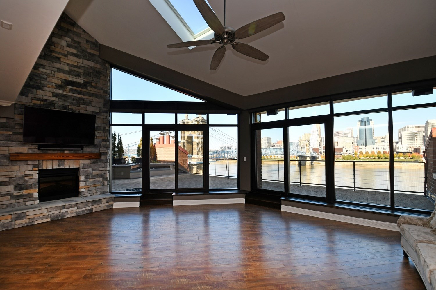 1 Riverside Place, Unit 504 Covington, KY 41011 - Photo 16 of 43