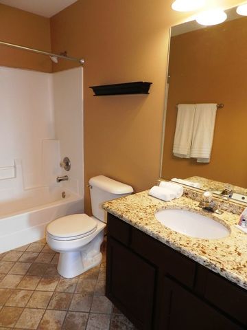 1450 Hawk Drive Bolingbrook, IL 60490 - Photo 14 of 22