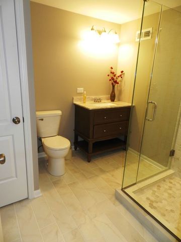 1450 Hawk Drive Bolingbrook, IL 60490 - Photo 19 of 22