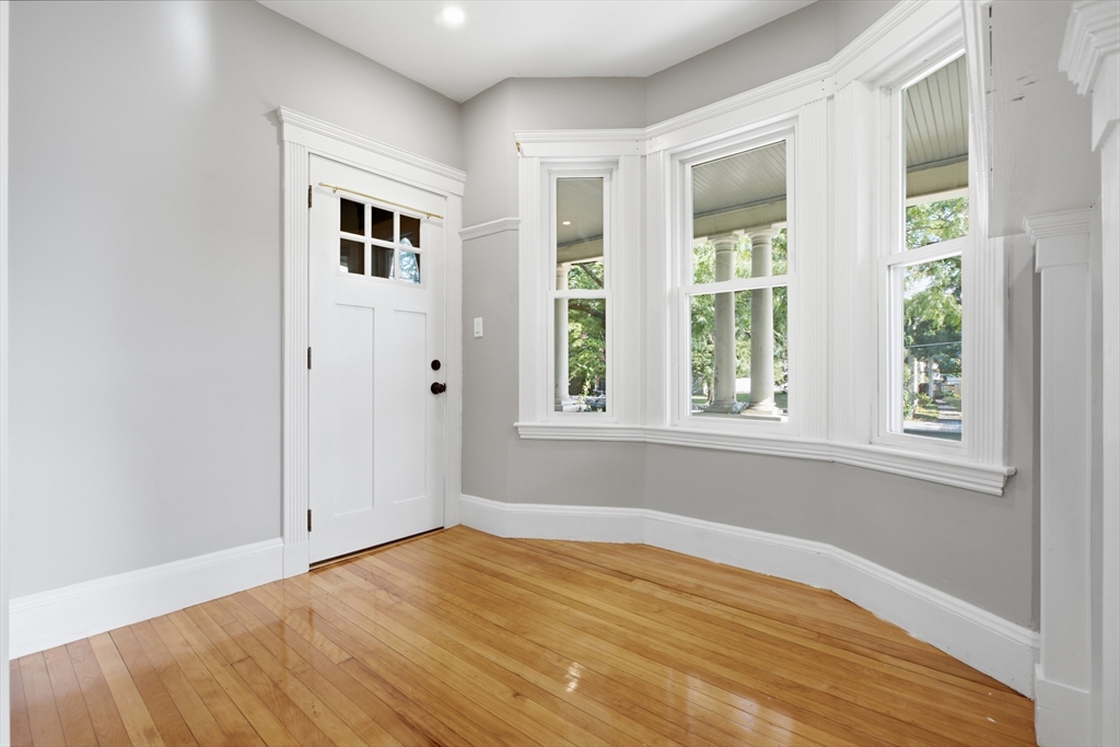 168 Brook Road Milton, MA 02186 - Photo 6 of 36 Gallery Image 6
