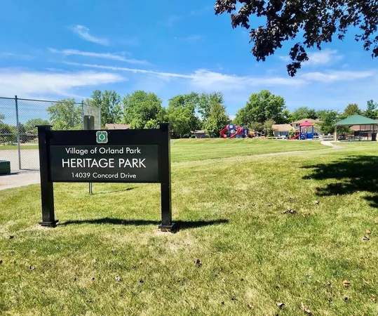 $189,900 | 9008 West 140th Street, Unit 3C, Orland Park, IL 60462