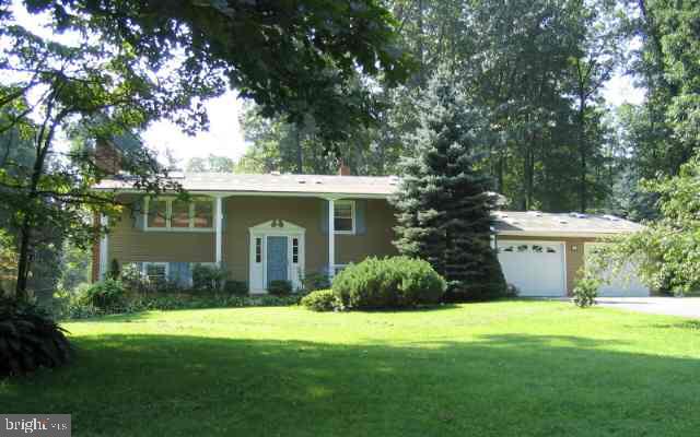 240 Red Tank Road Boiling Springs, PA 17007 - Photo 1 of 5 Gallery Image 1