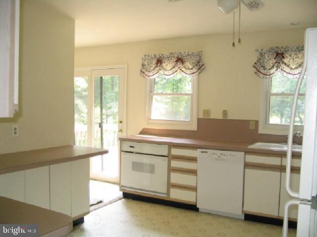 240 Red Tank Road Boiling Springs, PA 17007 - Photo 3 of 5 Gallery Image 3