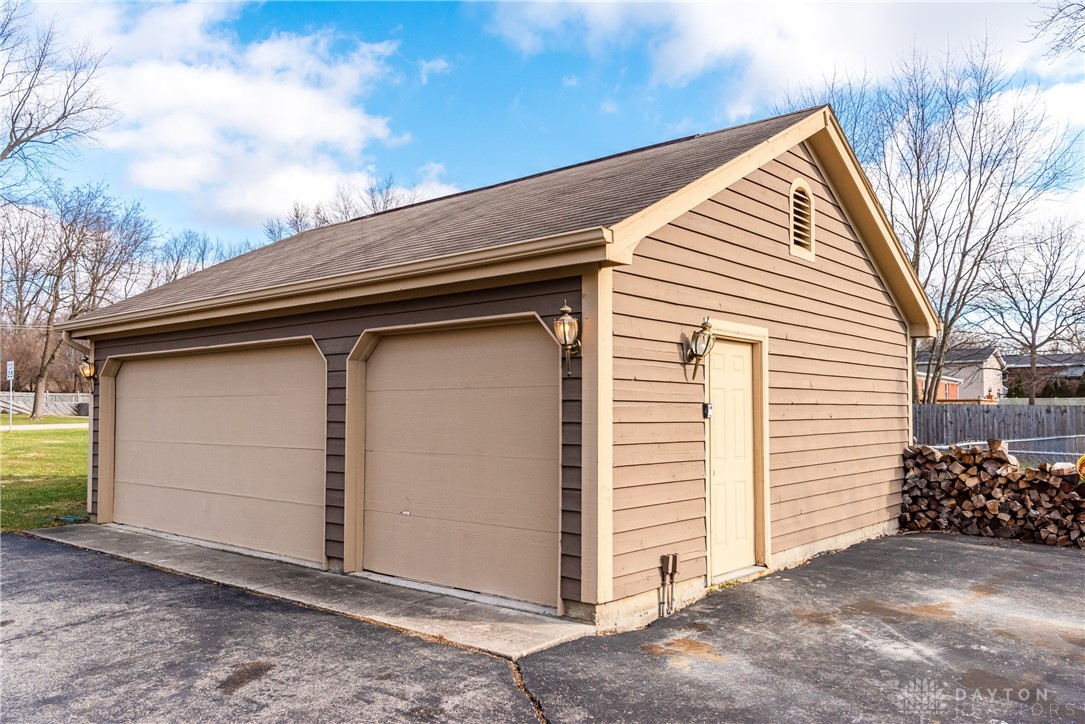 1780 Hanes Road Dayton, OH 45432 - Photo 42 of 54