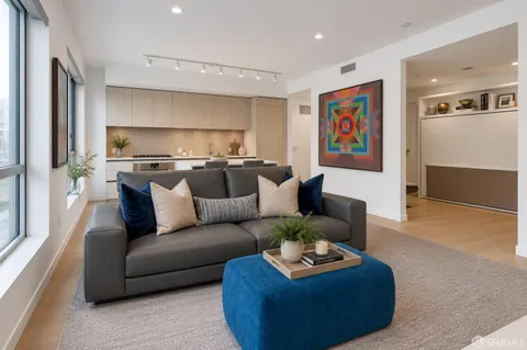 $1,098,000 | 110 Channel Street, Unit 327, San Francisco, CA 94158