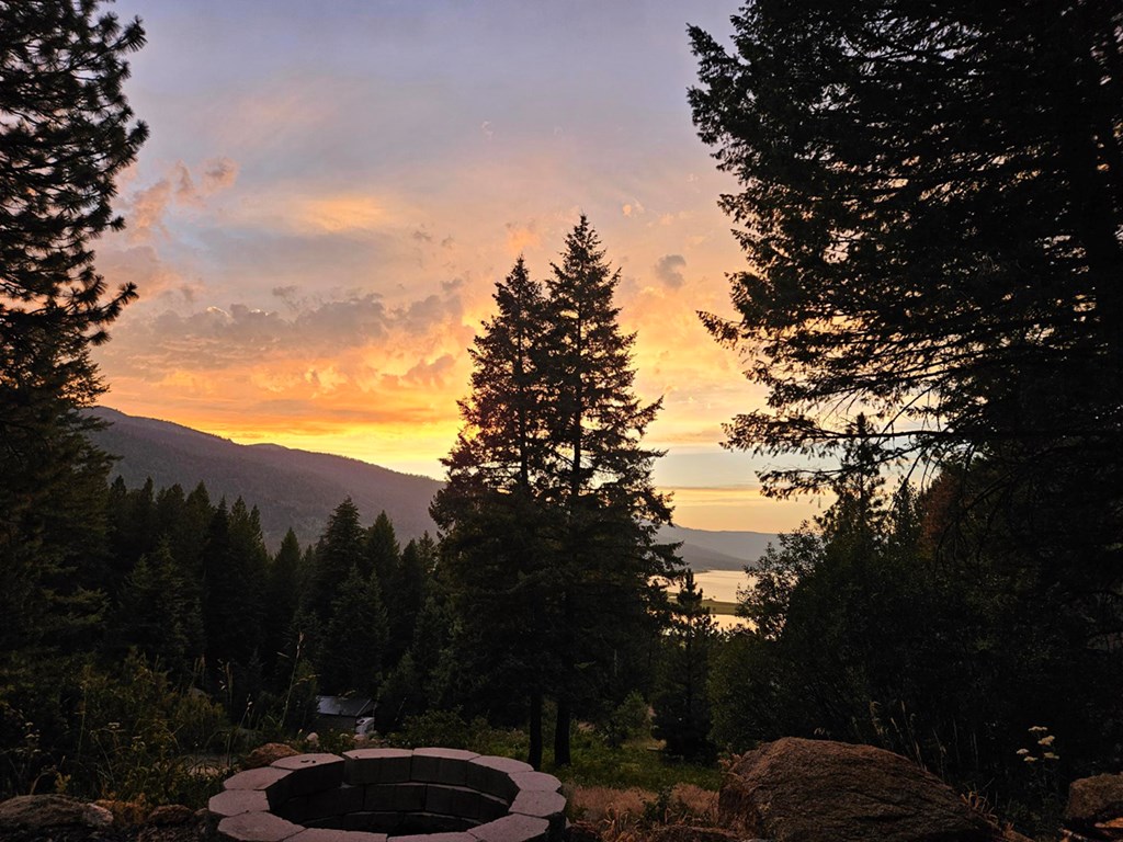 507 Collier View Road, Unit 30 Cascade, ID 83611 - Photo 12 of 18 Roast Marshmallows and Watch the Sunset