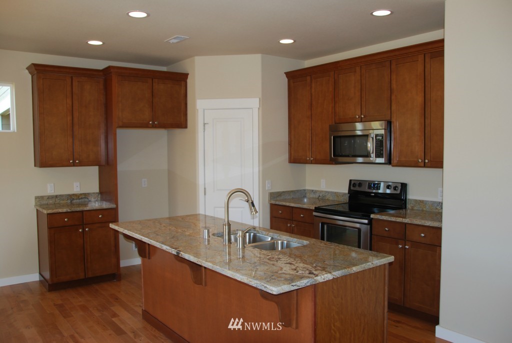 16316 35th Drive Southeast Bothell, WA 98012 - Photo 2 of 9 Gallery Image 2