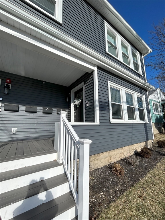 19 Armory Street, Unit 4 Wakefield, MA 01880 - Photo 2 of 11