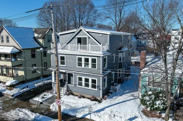 $3,100 | 19 Armory Street, Unit 4, Wakefield, MA 01880