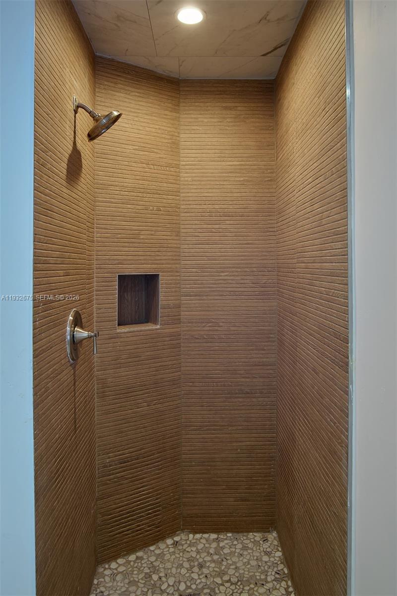 189 McNamara Road Spring Valley, NY 10977 - Photo 20 of 47 a bathroom with a shower
