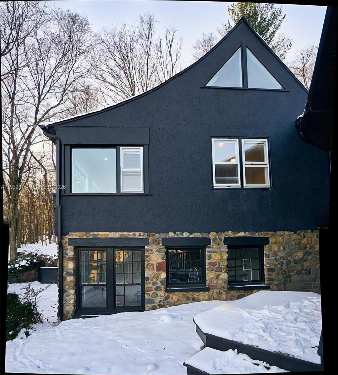 189 McNamara Road Spring Valley, NY 10977 - Photo 43 of 47 a front view of a house with garden