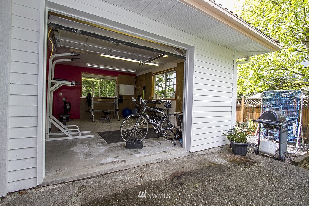 3003 187th Place Southeast Bothell, WA 98012 - Photo 22 of 23 Gallery Image 22