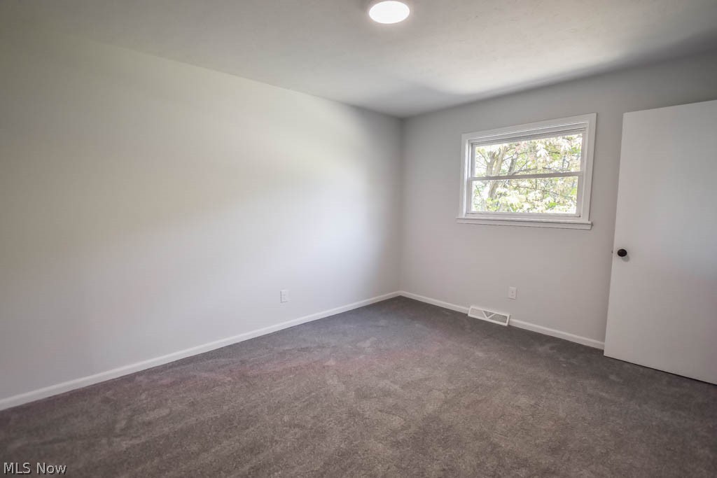 2713 Smith Road Akron, OH 44333 - Photo 11 of 26 Master Room