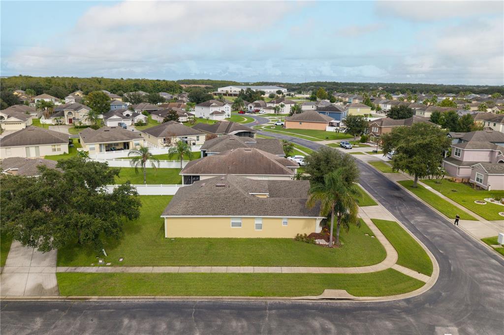 3576 Maple Ridge Loop Kissimmee, FL 34741 - Photo 38 of 50 Gallery Image 38