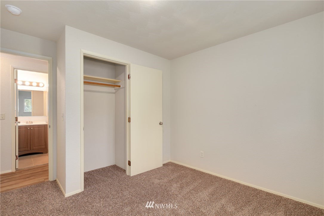 34660 Military Road South Federal Way, WA 98001 - Photo 20 of 24 a view of an empty room