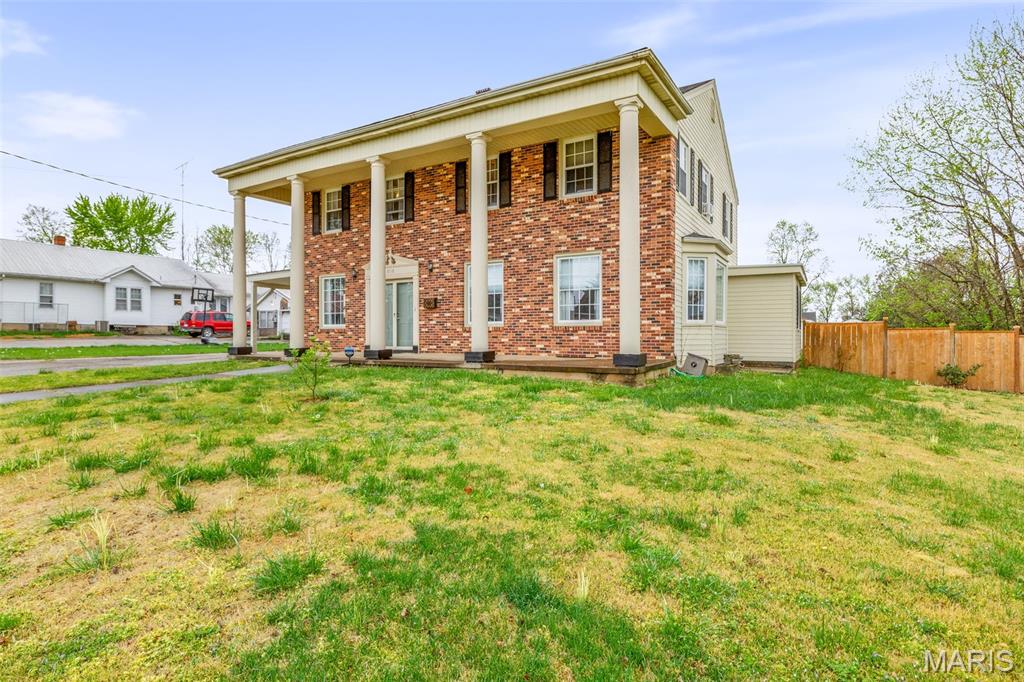 404 Marshall Street Fredericktown, MO 63645 - Photo 2 of 44