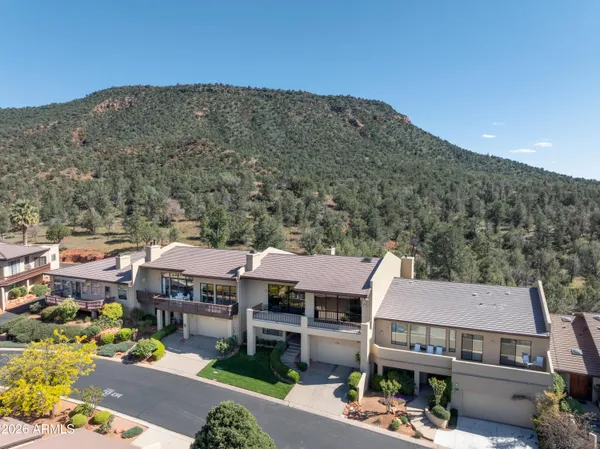 $1,595,000 | 221 Lookout Drive, Sedona, AZ 86351