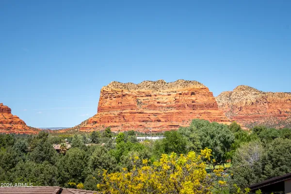 $1,595,000 | 221 Lookout Drive, Sedona, AZ 86351
