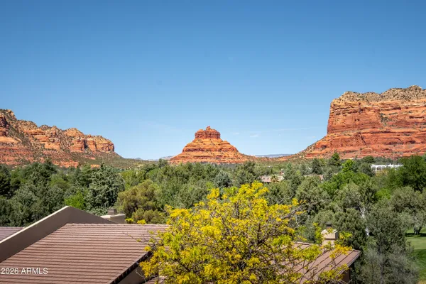 $1,595,000 | 221 Lookout Drive, Sedona, AZ 86351