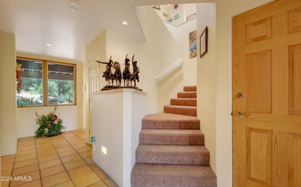 $1,595,000 | 221 Lookout Drive, Sedona, AZ 86351