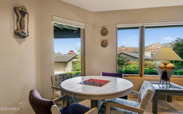 $1,595,000 | 221 Lookout Drive, Sedona, AZ 86351