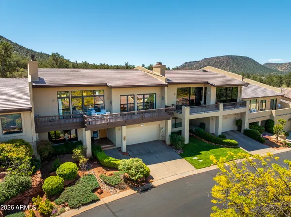 $1,595,000 | 221 Lookout Drive, Sedona, AZ 86351