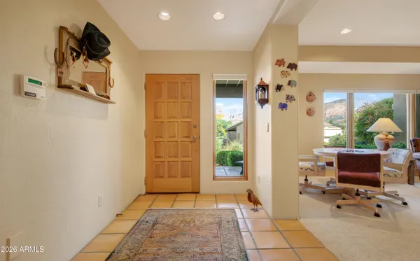 $1,595,000 | 221 Lookout Drive, Sedona, AZ 86351