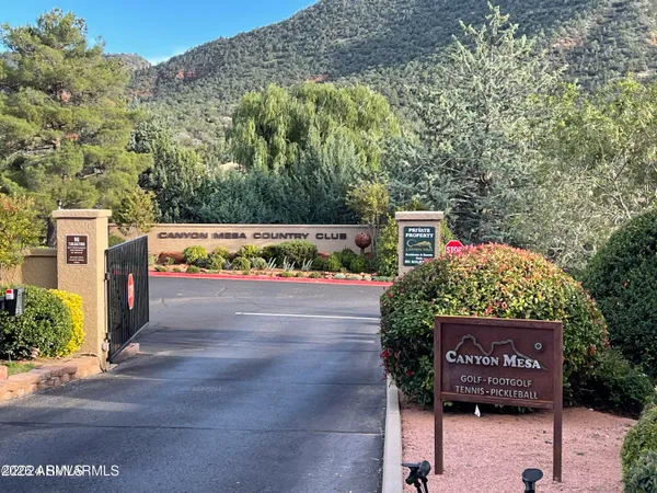 $1,595,000 | 221 Lookout Drive, Sedona, AZ 86351