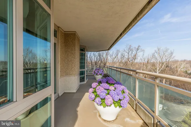 $5,488,000 | 5630 Wisconsin Avenue, Unit 805, Chevy Chase, MD 20815