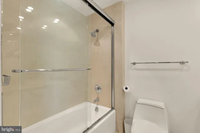 $5,488,000 | 5630 Wisconsin Avenue, Unit 805, Chevy Chase, MD 20815