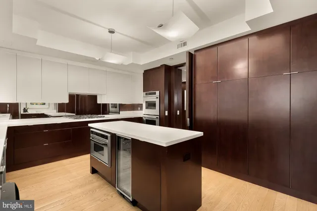 $5,488,000 | 5630 Wisconsin Avenue, Unit 805, Chevy Chase, MD 20815