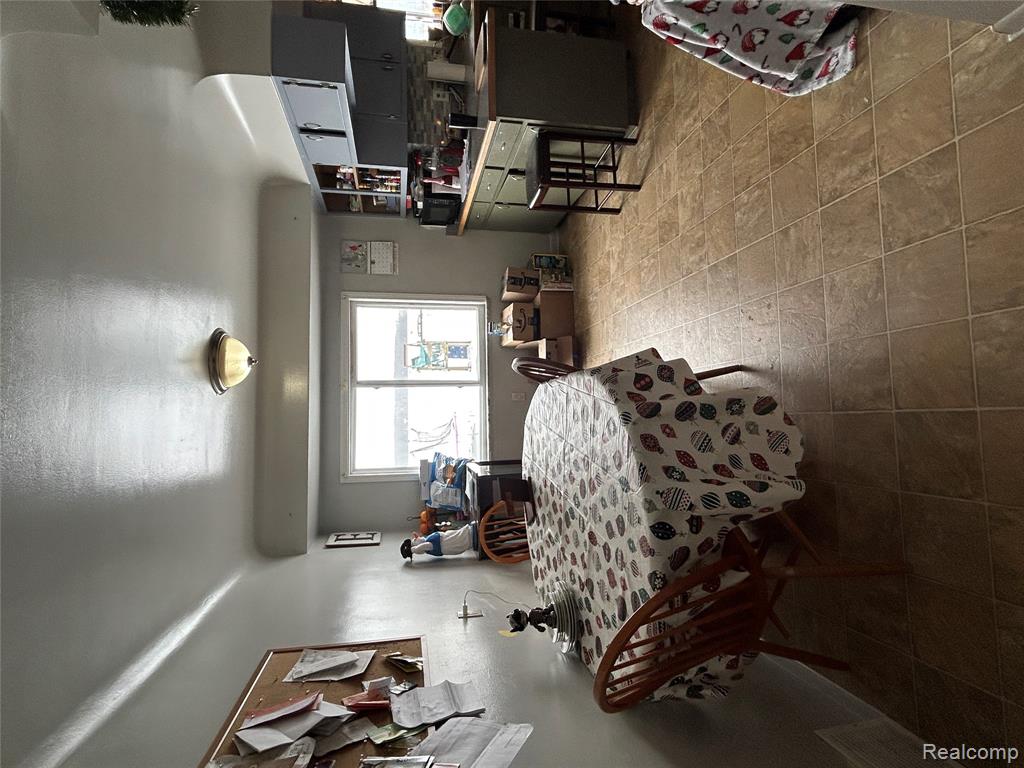 16401 Almont Road Allenton, MI 48002 - Photo 16 of 18