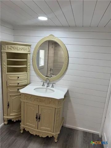 a view of empty room