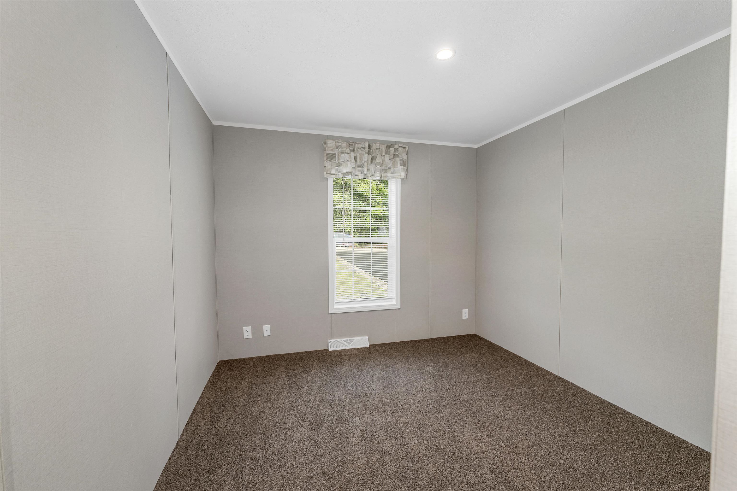 106 Stevens Road, Unit 1 Effingham, NH 03882 - Photo 34 of 54