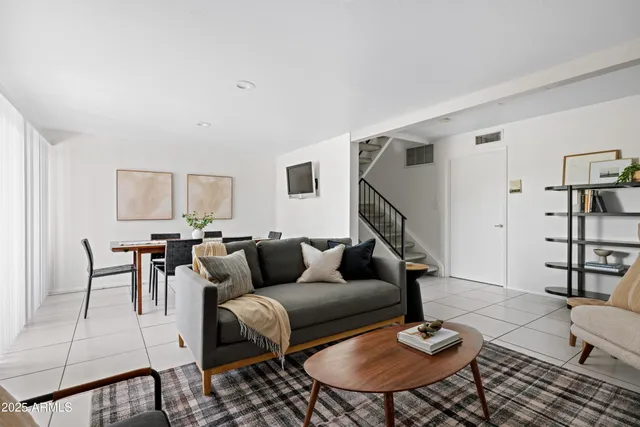 $365,000 | 2524 South El Paradiso, Unit 32, Mesa, AZ 85202