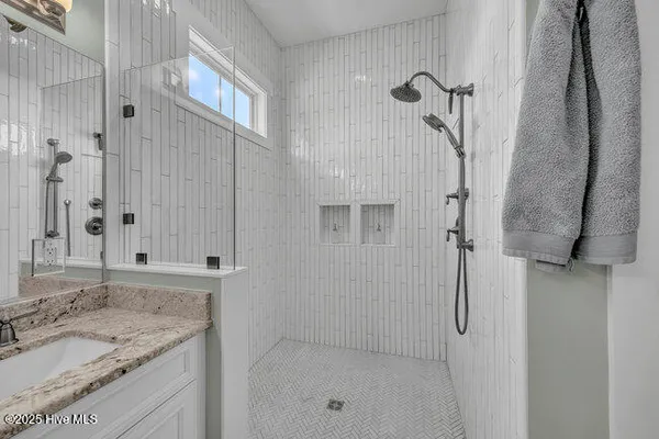 $769,900 | 3586 Rivergate Way Northeast, Leland, NC 28451