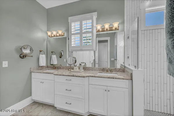 $769,900 | 3586 Rivergate Way Northeast, Leland, NC 28451