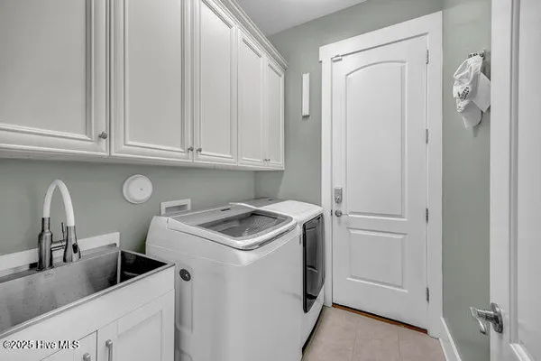 $769,900 | 3586 Rivergate Way Northeast, Leland, NC 28451