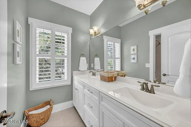 $769,900 | 3586 Rivergate Way Northeast, Leland, NC 28451