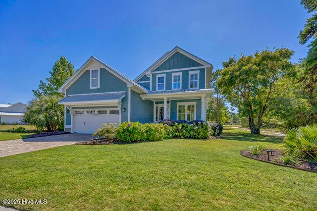 $769,900 | 3586 Rivergate Way Northeast, Leland, NC 28451