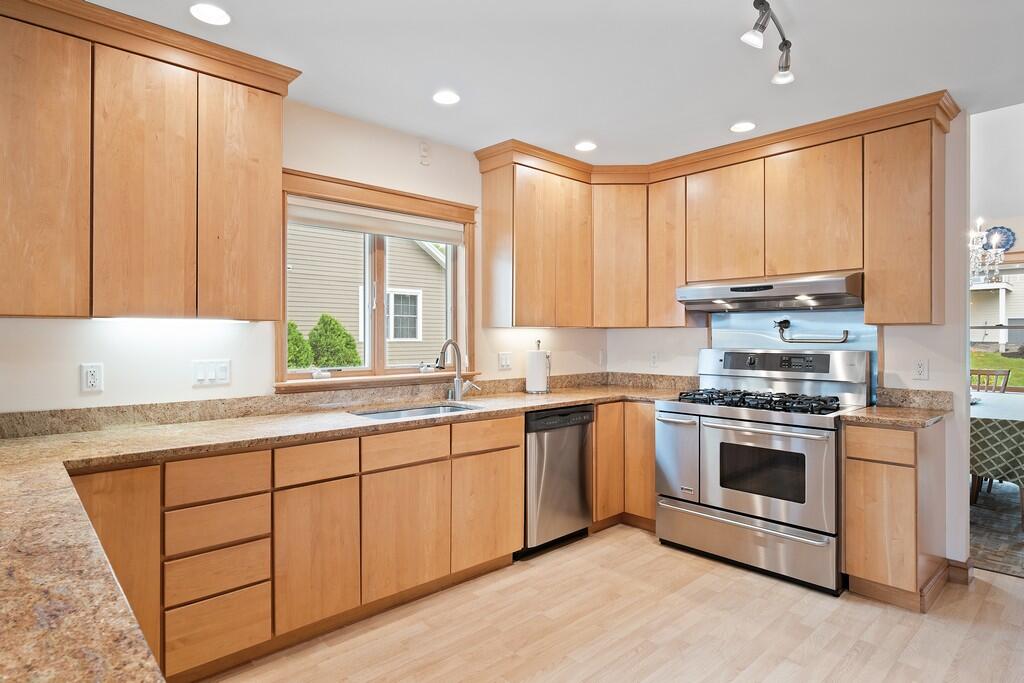 15 Harbor Drive, Unit 15 Brewer, ME 04412 - Photo 11 of 69 11 (Copy)