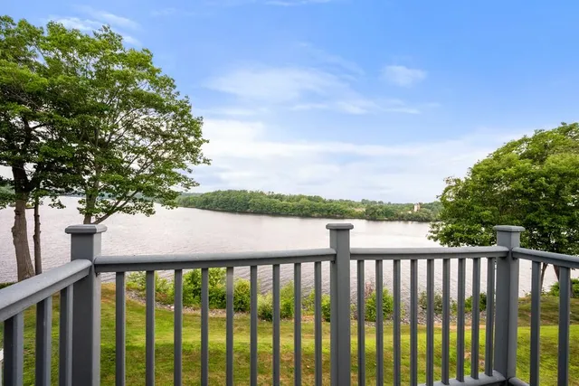 $740,000 | 15 Harbor Drive, Unit 15, Brewer, ME 04412