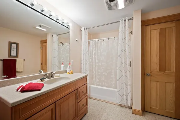 $740,000 | 15 Harbor Drive, Unit 15, Brewer, ME 04412