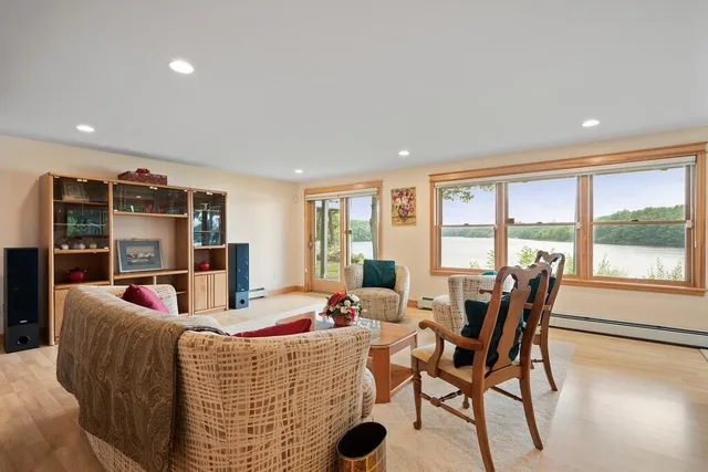 $740,000 | 15 Harbor Drive, Unit 15, Brewer, ME 04412