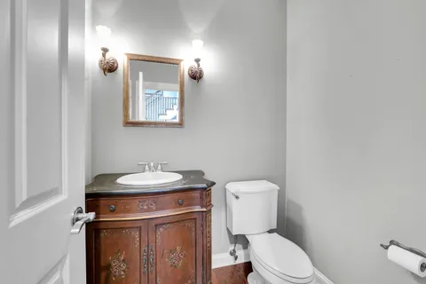 $1,199,990 | 141 Walnut Street, Libertyville, IL 60048