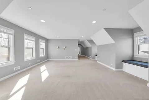 $1,199,990 | 141 Walnut Street, Libertyville, IL 60048
