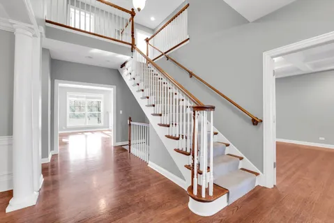 $1,199,990 | 141 Walnut Street, Libertyville, IL 60048