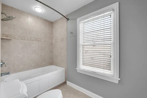 $1,199,990 | 141 Walnut Street, Libertyville, IL 60048