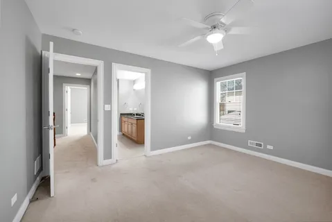 $1,199,990 | 141 Walnut Street, Libertyville, IL 60048