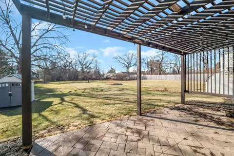 $1,199,990 | 141 Walnut Street, Libertyville, IL 60048